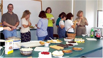 Food_tbl.jpg (29896 bytes)